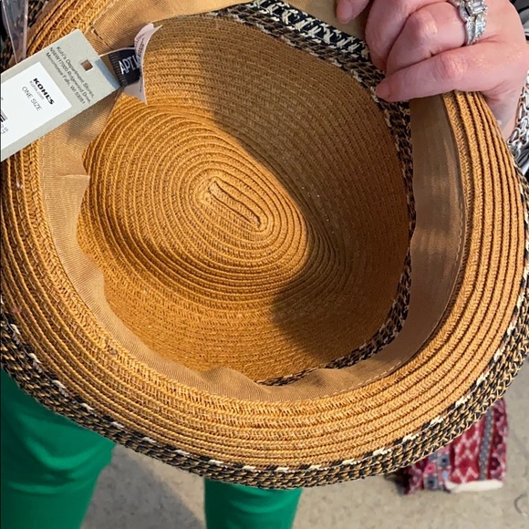 Hat - Picture 3 of 3